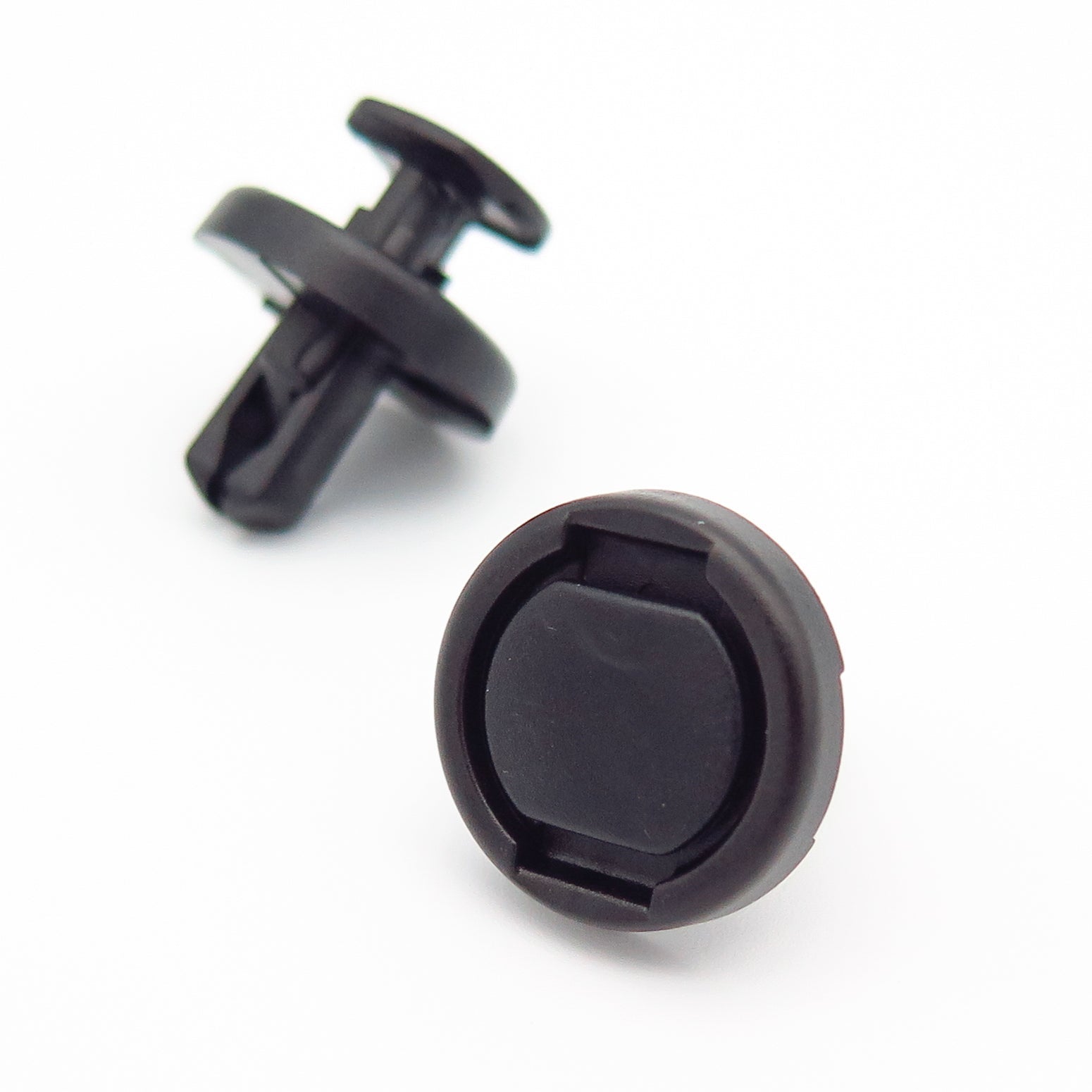 Push Fit Expanding Rivet, Black 7mm Hole - image 3