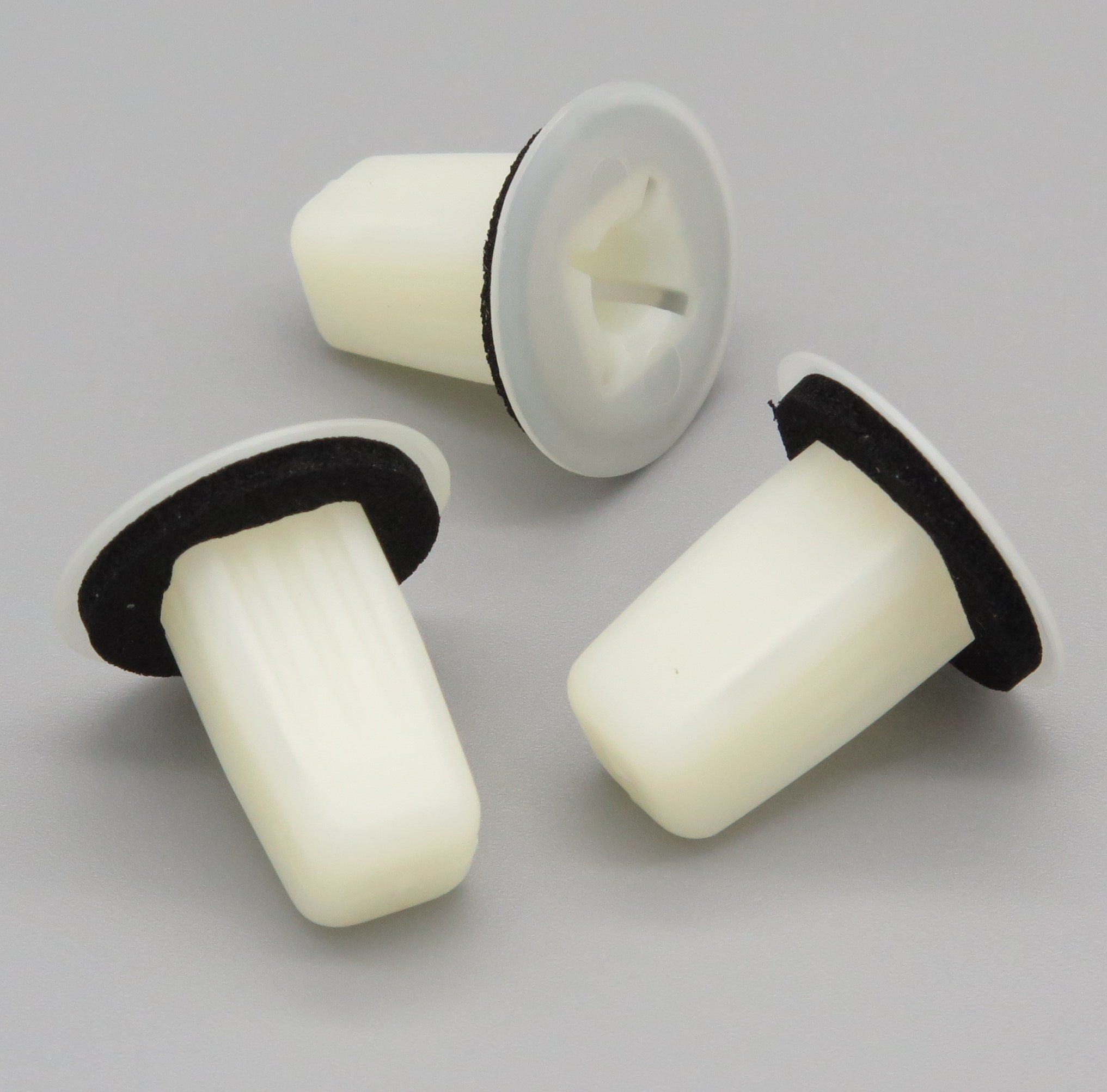 Insert Grommet, White with Washer