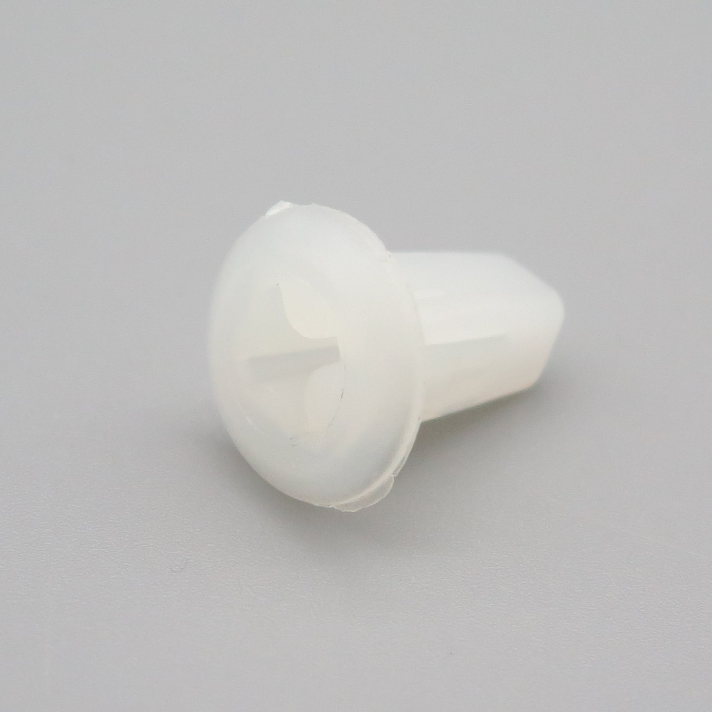 Screw Grommet, 4mm Screw, 7.5x7.5mm Hole - image 3