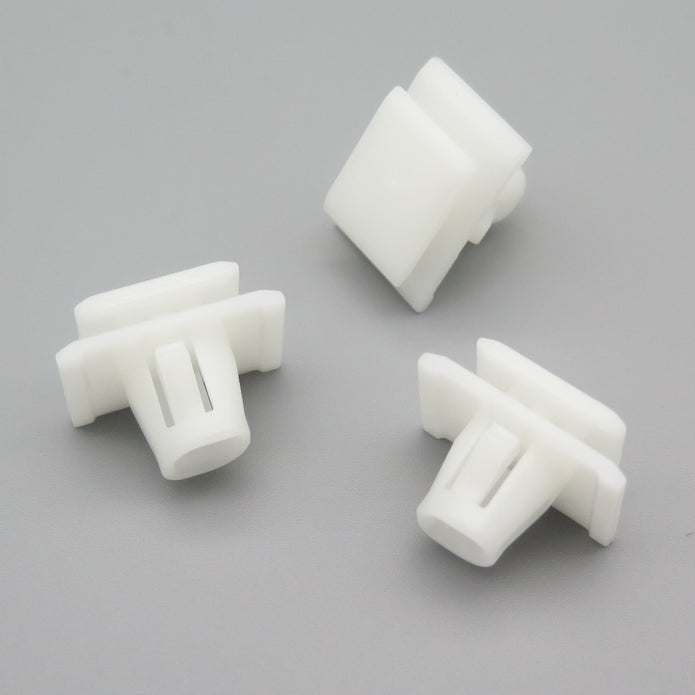 Plastic Fastener, Trim & Moulding Clip, White