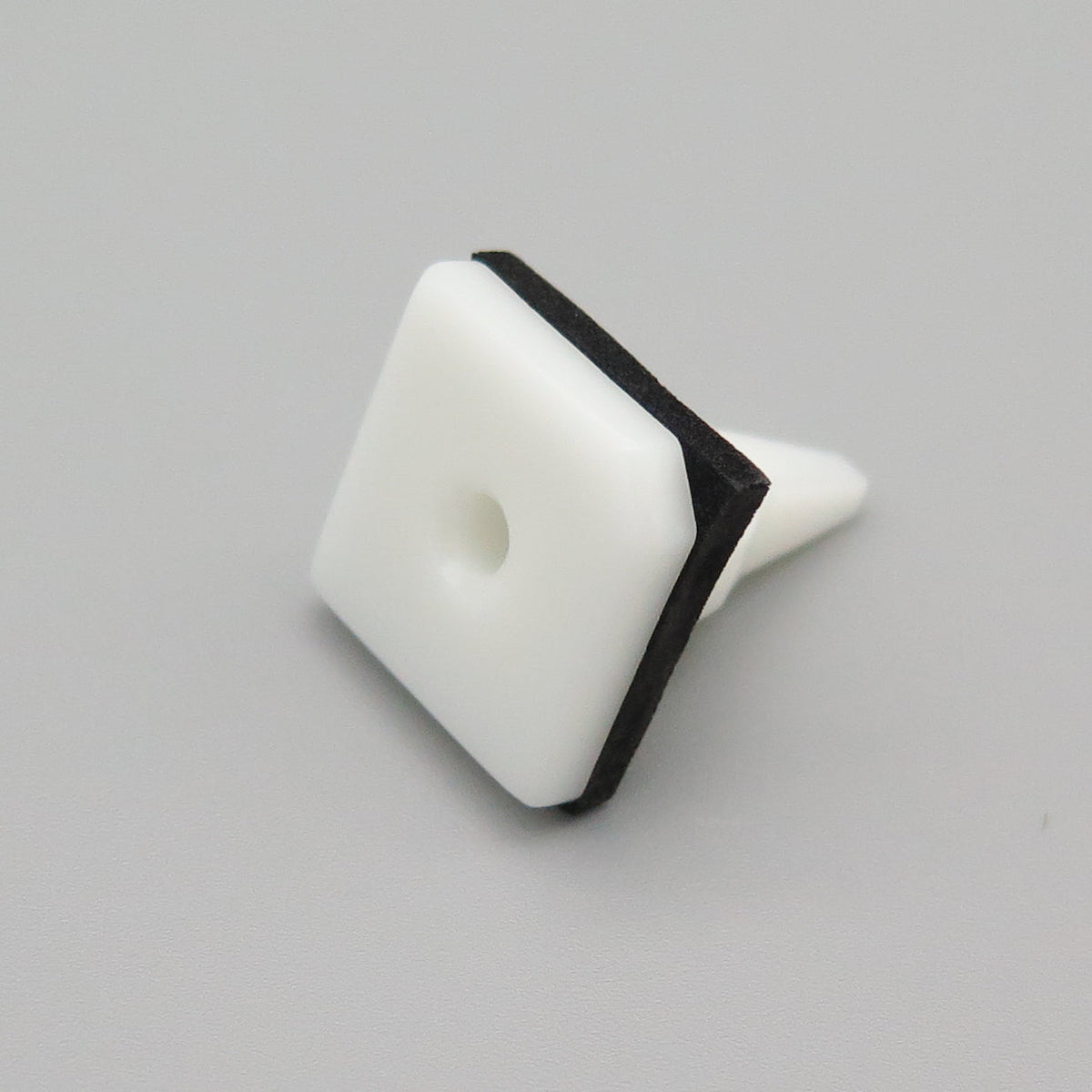Plastic Fastener, Sill Mouldings & Sideskirts, White - image 3