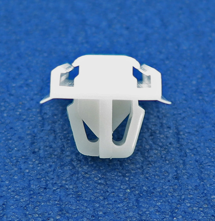 Side Moulding Clip - image 3
