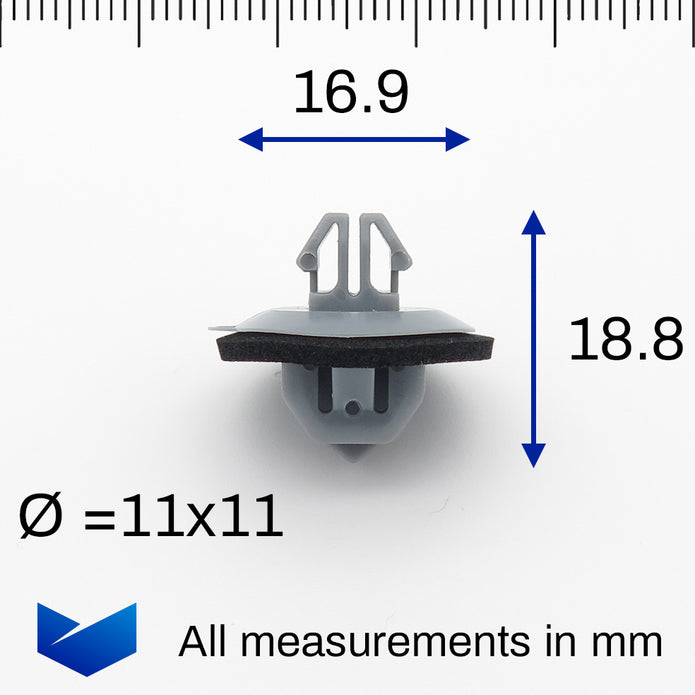 Sill Moulding & Wheel Arch Flare Clip, Short, Grey - image 2