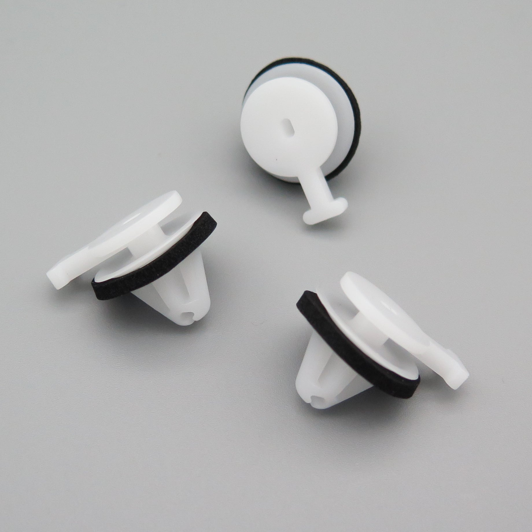 Moulding Clip with Stalk, Includes Sealing Washer