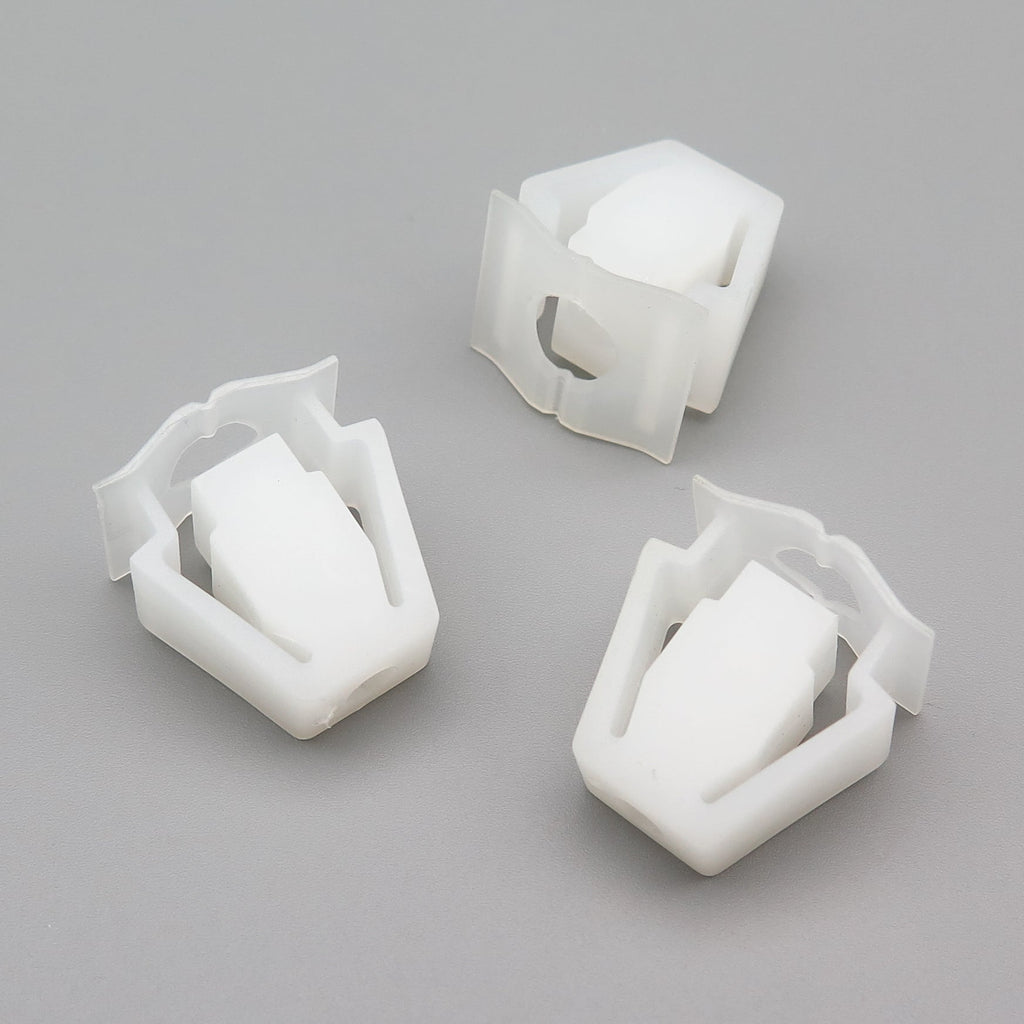 Bumper Clip, Insert Grommet, White