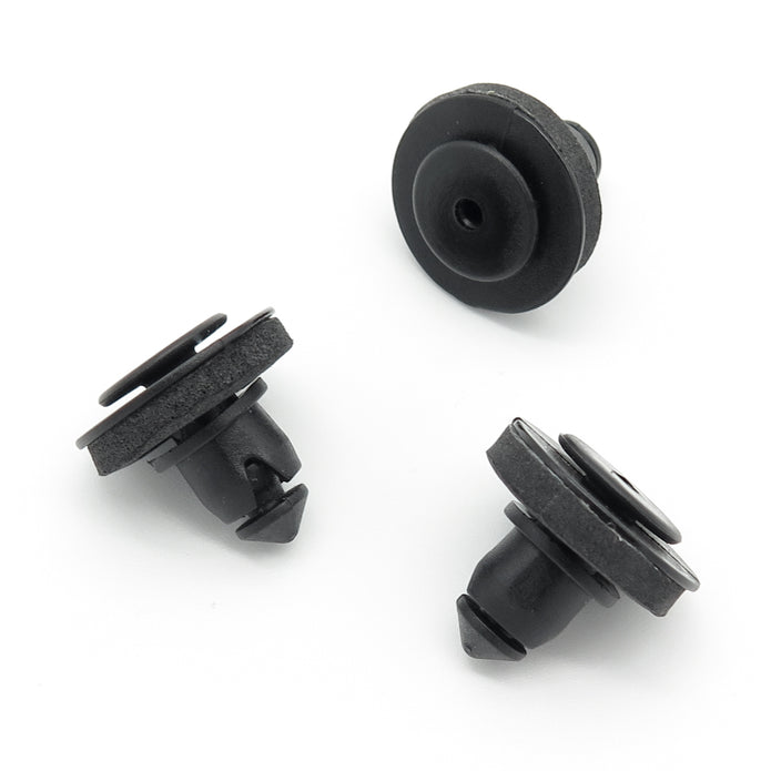 Panel & Trim Clip, Black with Washer
