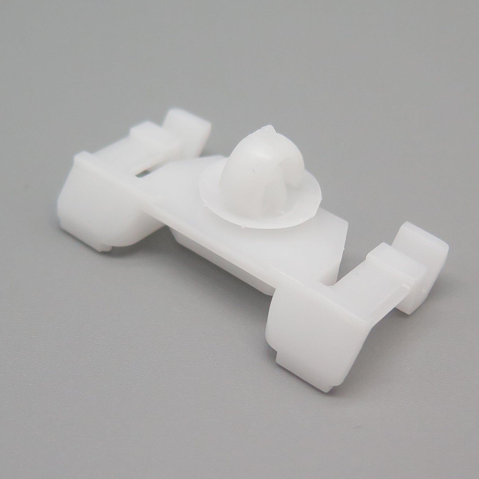 Body Moulding Retaining Clip, White - image 3