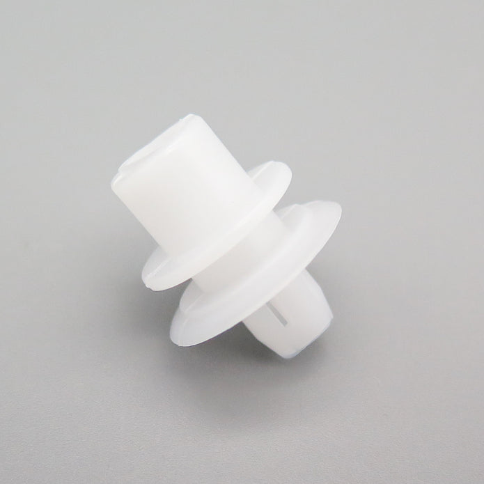 Bumper Retaining Clip - image 3