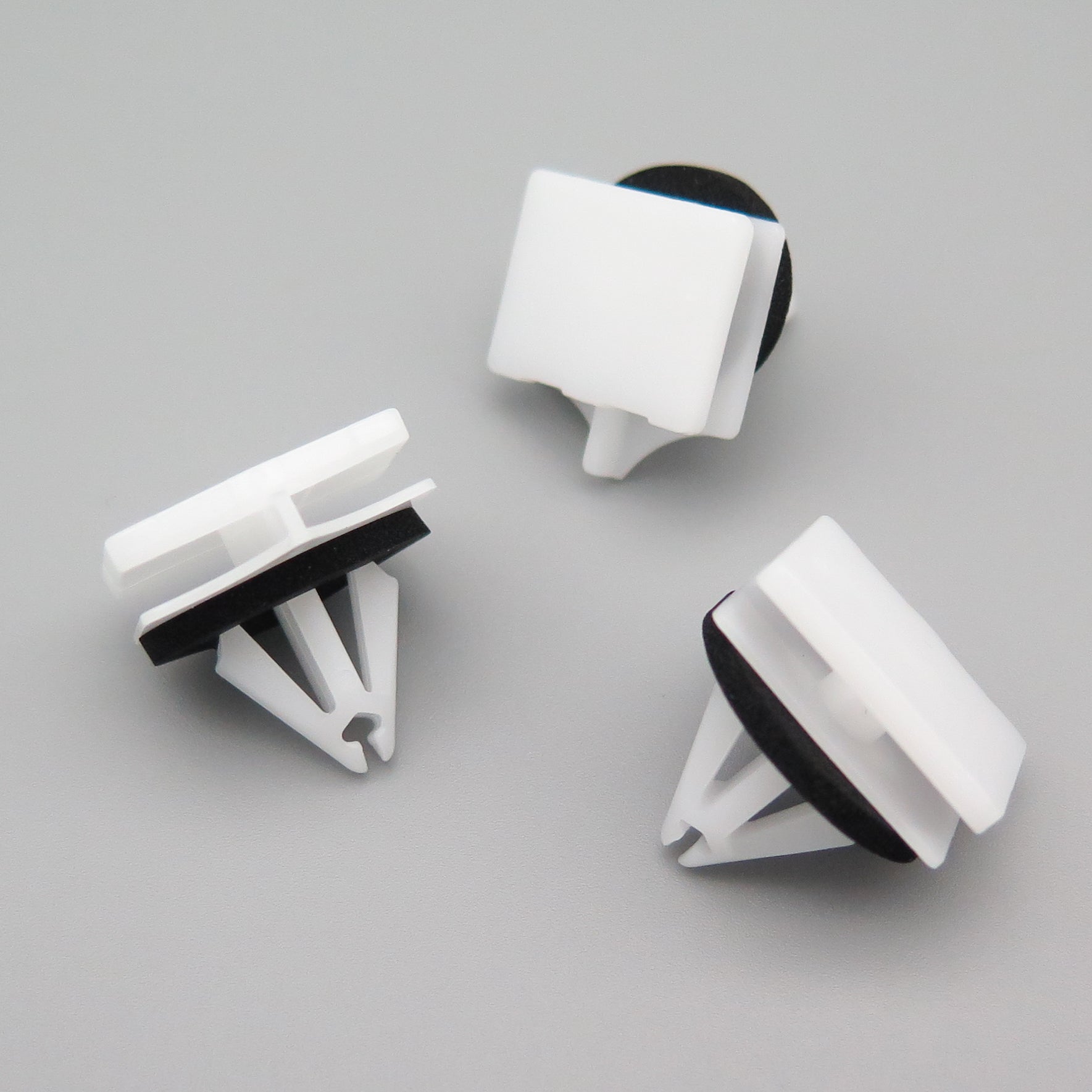 Side Moulding Clip, White