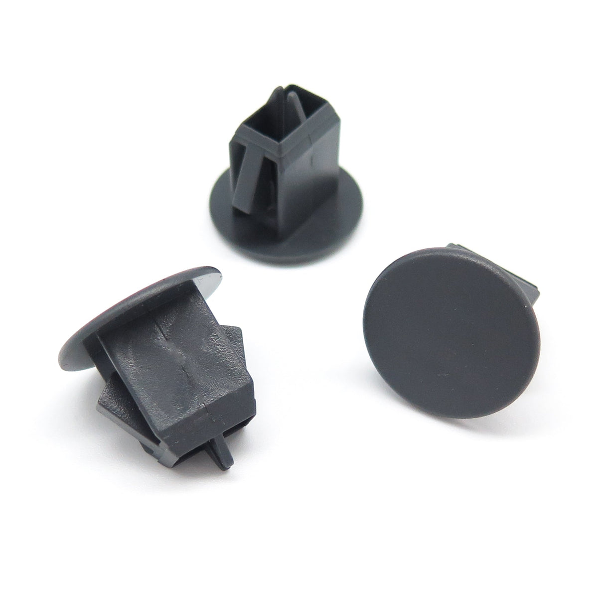 Insert Plug Retainer, Grey