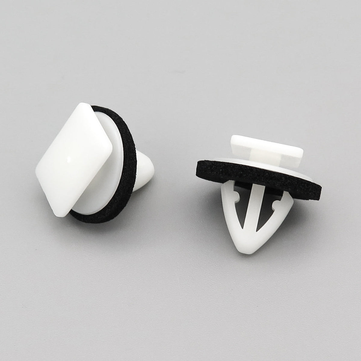 Moulding Trim Clip, White with Washer - image 3