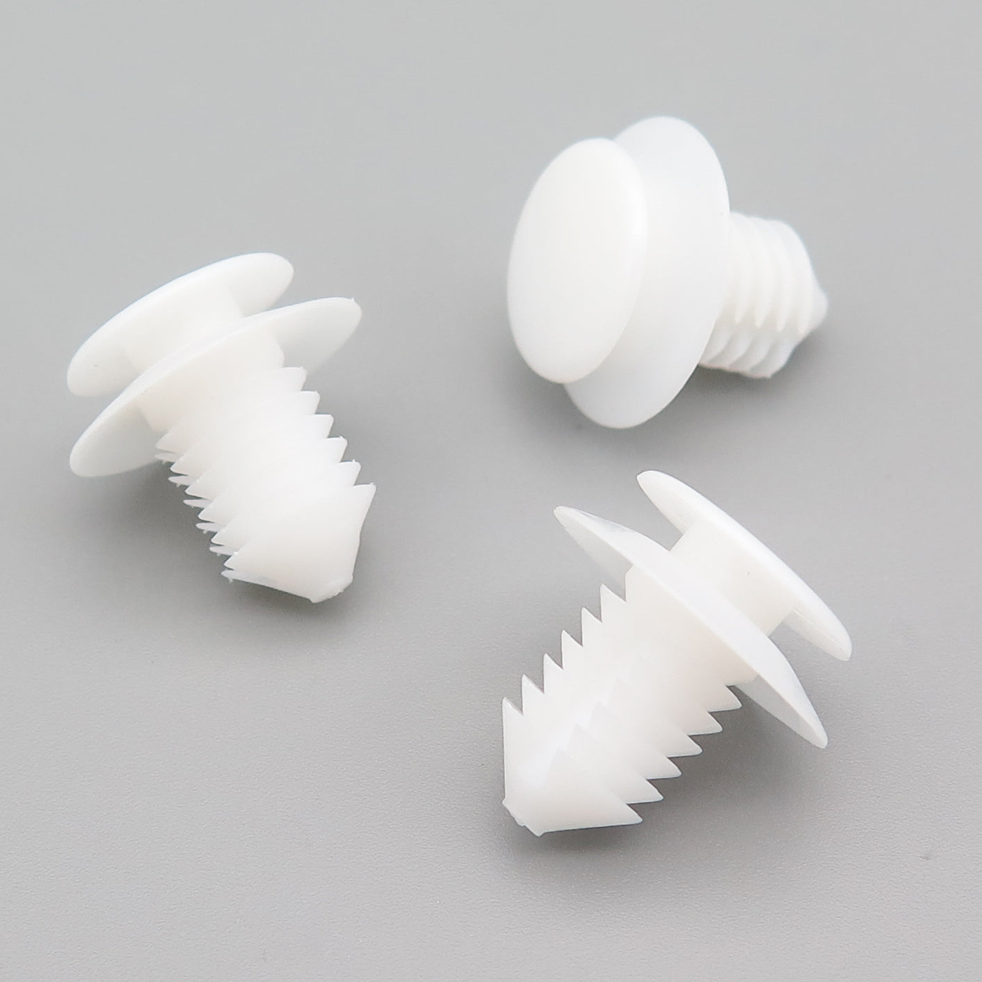 Fir Trim Stem Moulding Clip, White