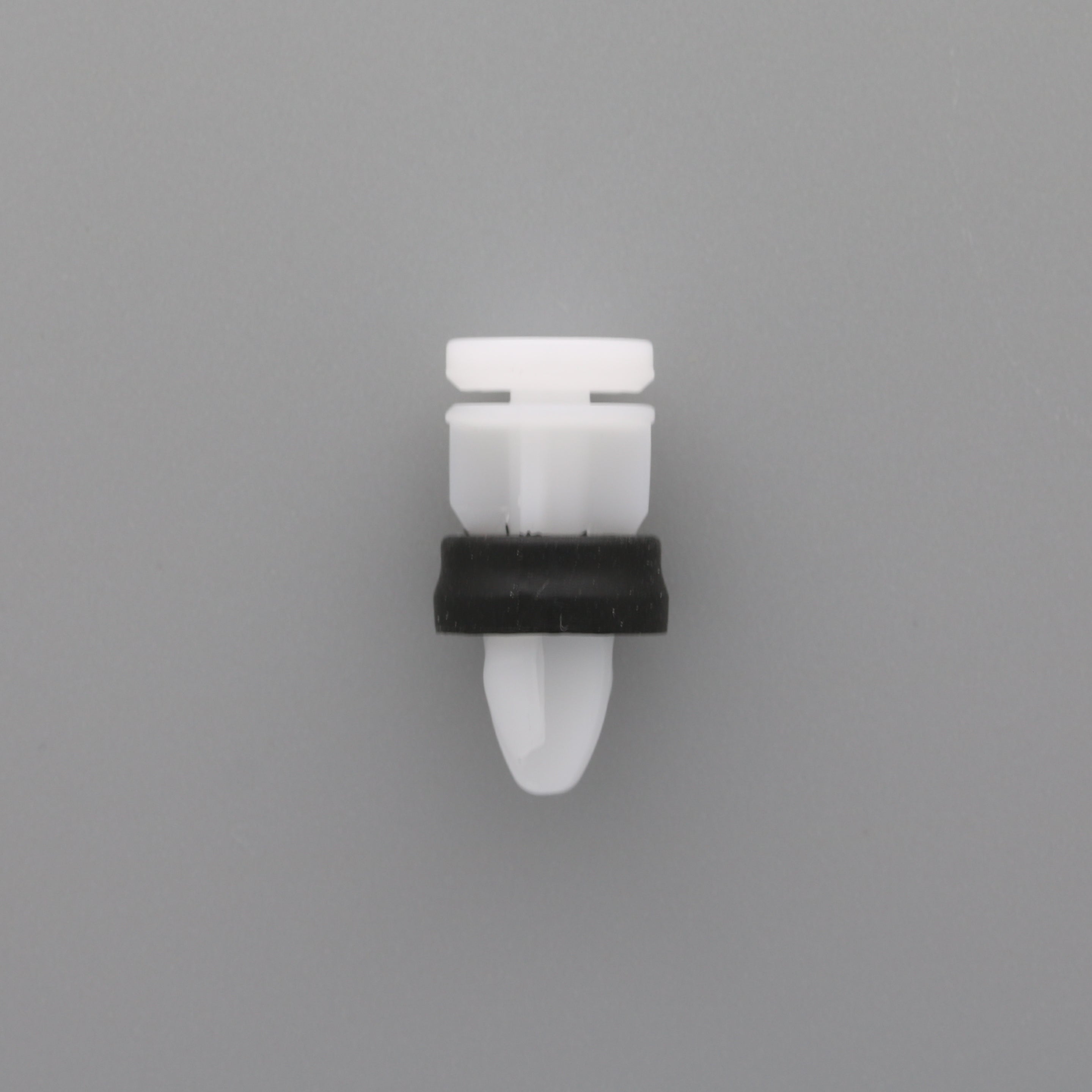 Side Moulding Clip with Rubber Seal - image 2