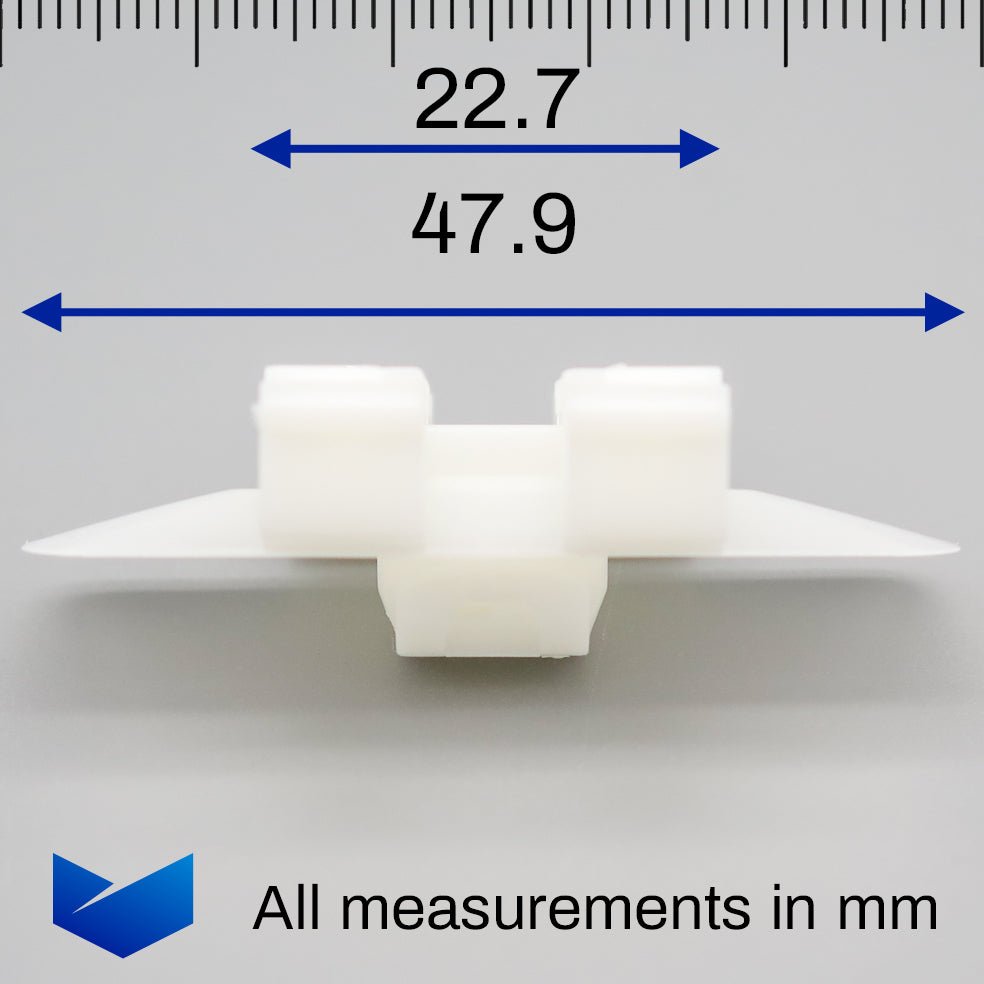 Body Moulding Clips, White - image 2