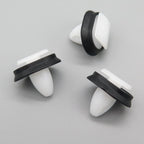 Exterior Moulding Clip, White with Integrated Rubber Seal