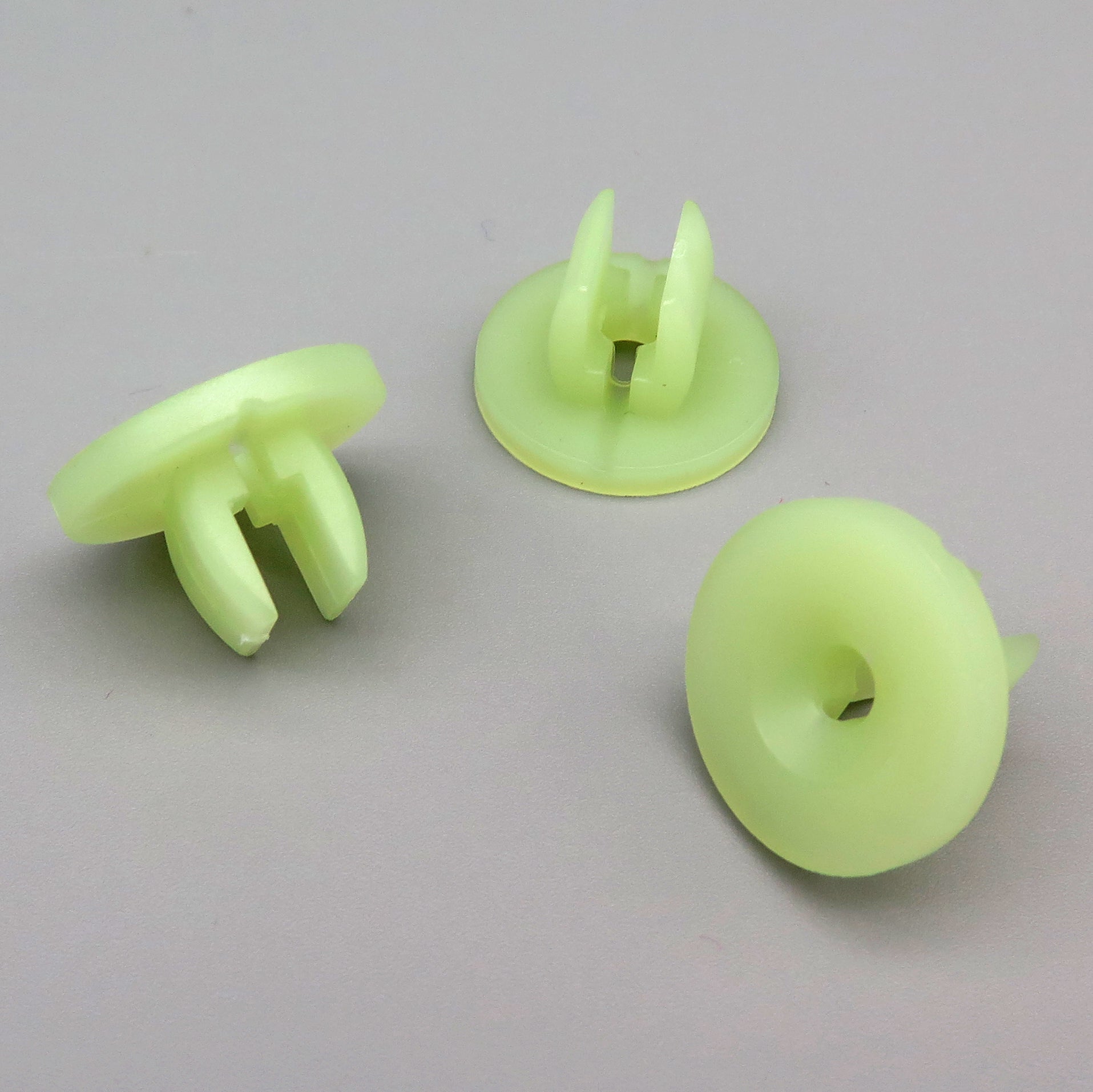 Screw Grommet, Green