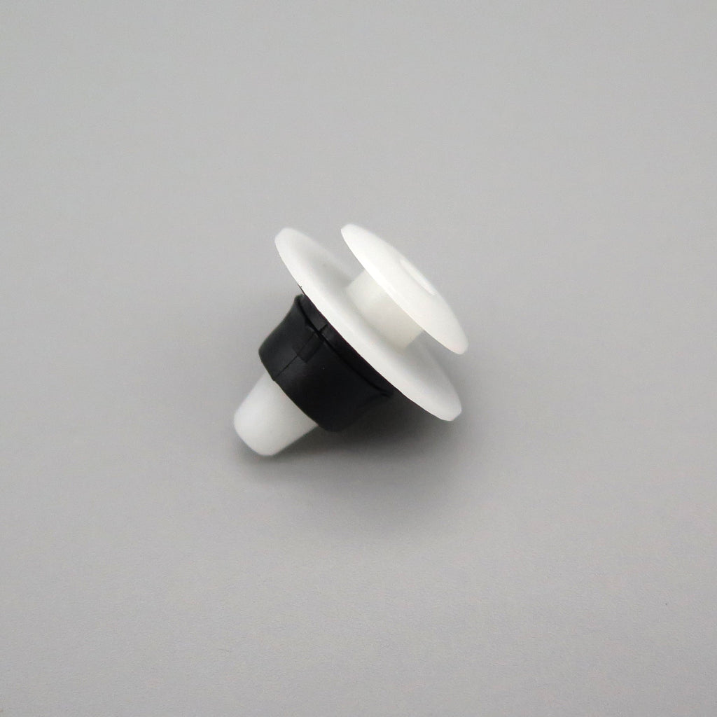Trim Panel Moulding Clip - image 3