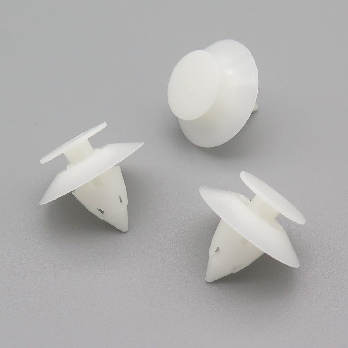 Bumper Cover Clip, White