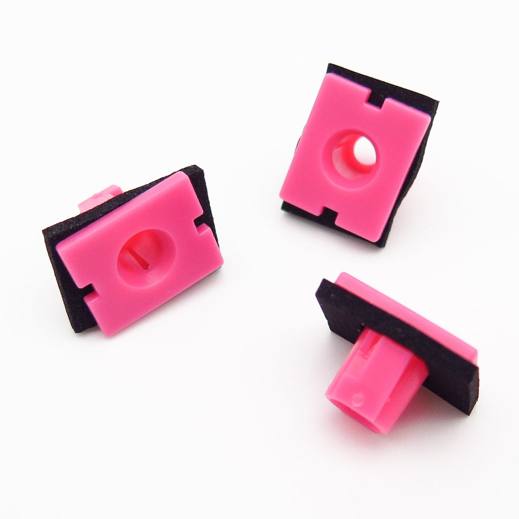 Mounting Clip, Pink