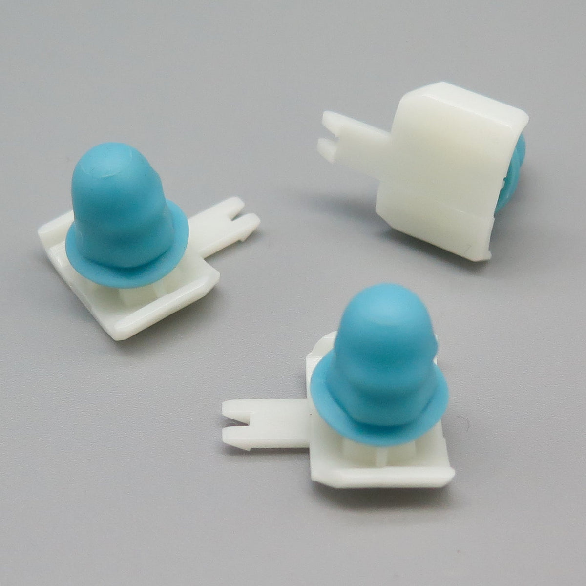 Exterior Moulding Clips with Rubber Grommet