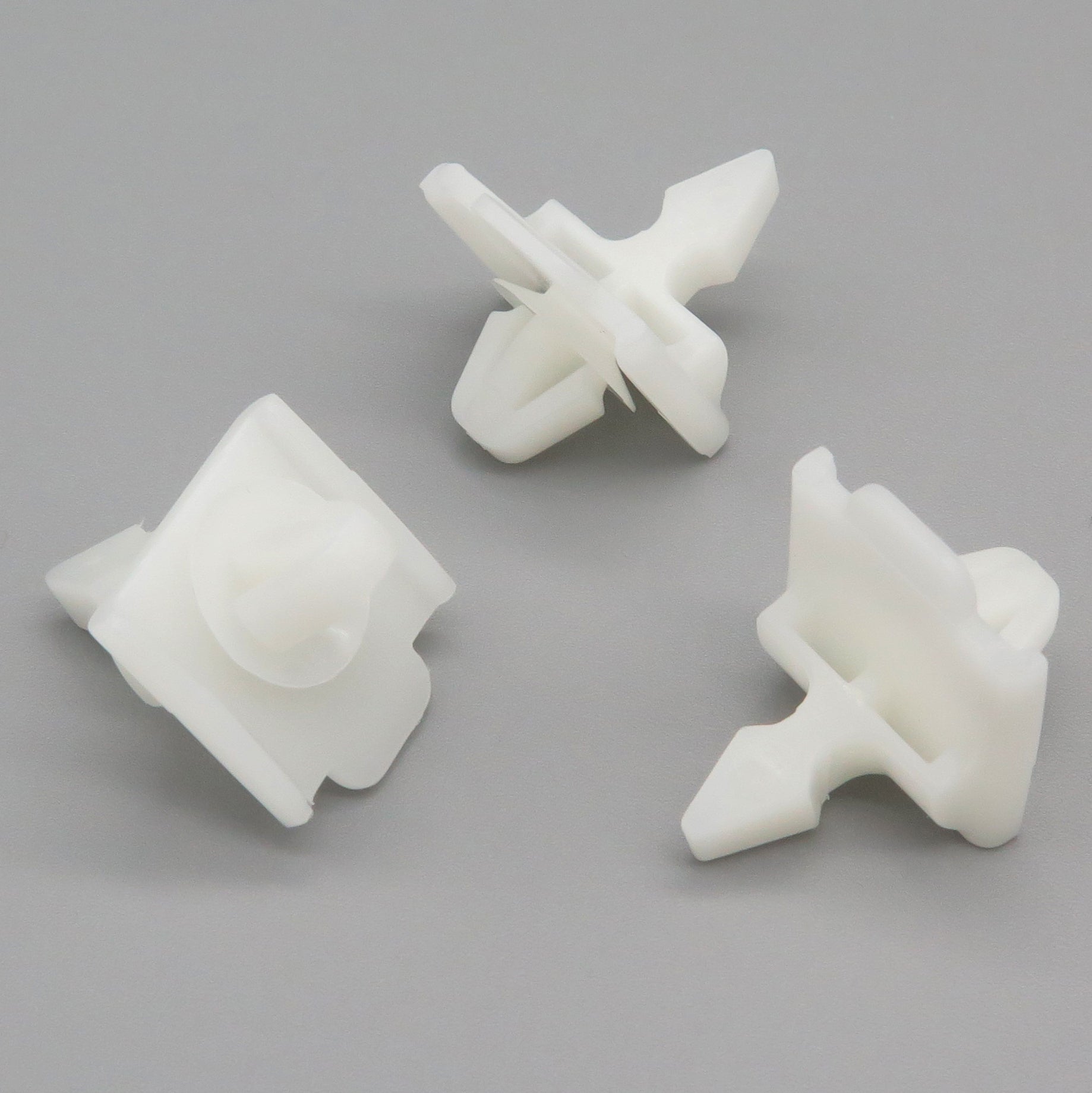 Exterior Moulding Clip, White