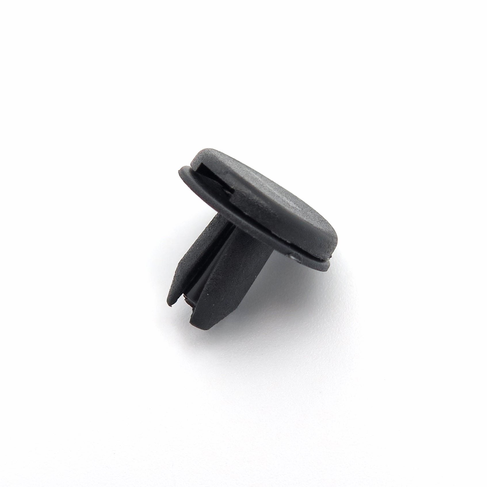 Push Fit Plastic Fastener Clip, 6mm,  Black - image 3