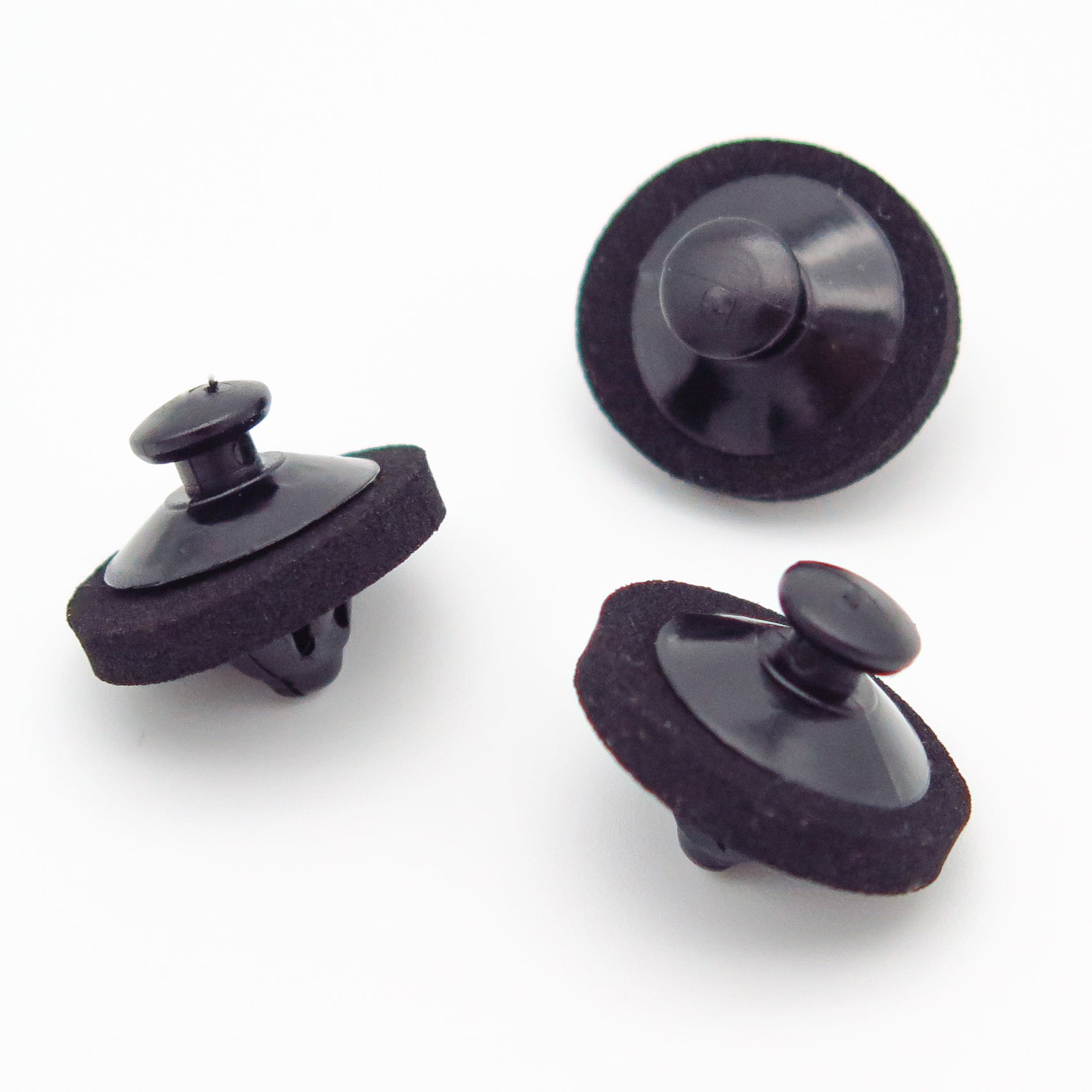 Exterior Moulding Clip, White with Washer