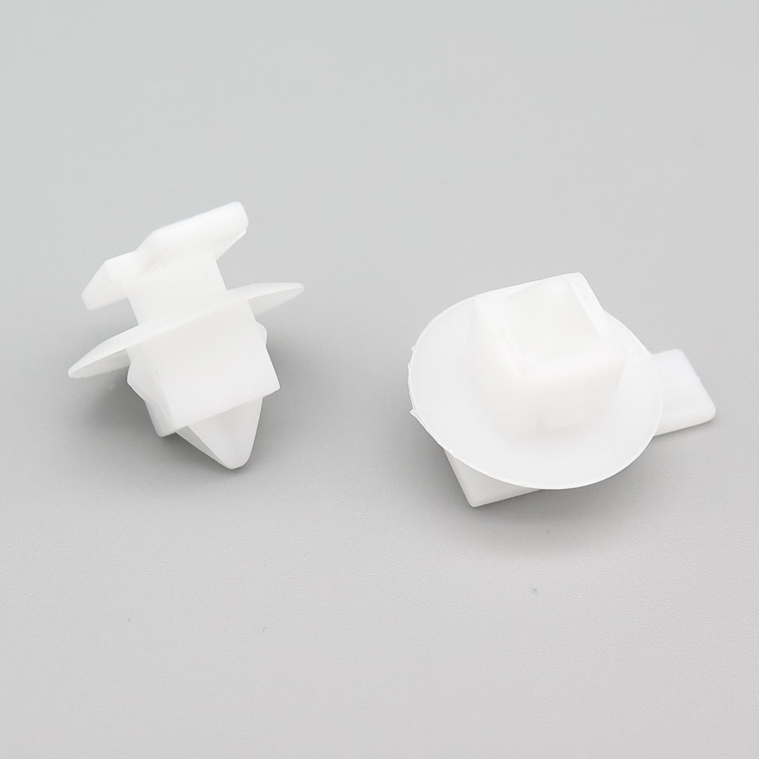 Exterior Moulding Clip - image 3
