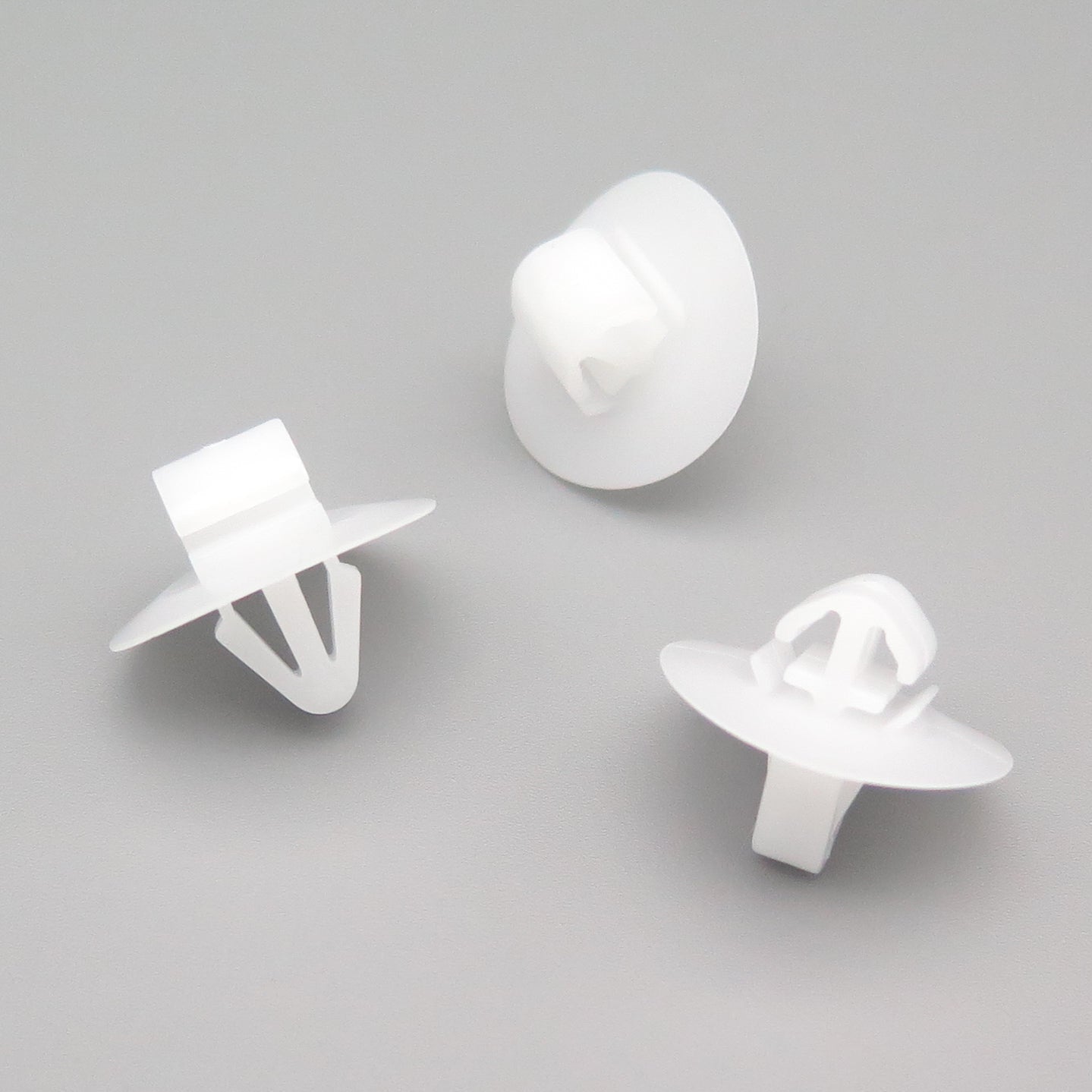 Body Moulding Clip, White