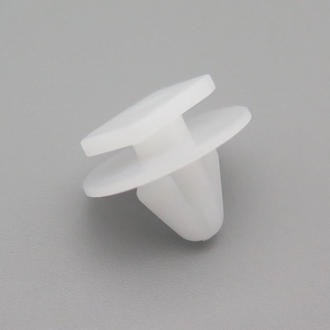 Wheel Arch Trim Clip, White - image 3